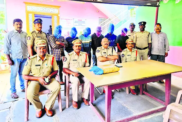 గంజాయి కేసులో ఆరుగురు నిందితుల అరెస్టు