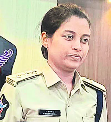 నిరాధార వార్తలు పోస్టు చేస్తే కఠిన చర్యలు