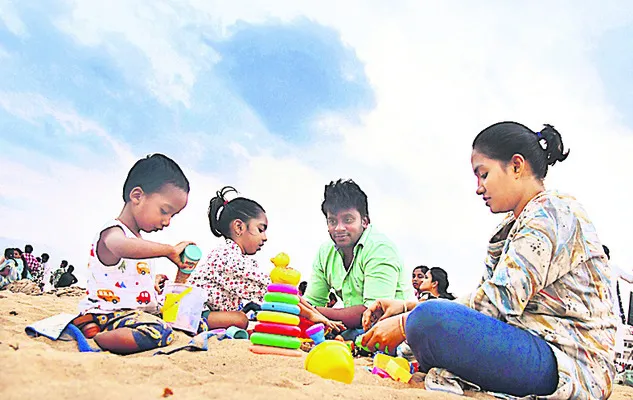 ● సాగర్తీరం కిటకిట