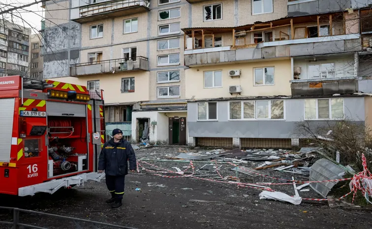 Russian drone attack on Kyiv leaves 3 dead12