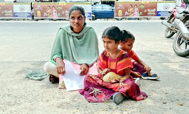 Police Constable Illegal Affair With Married Women