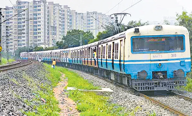 Hyderabad: Women's Safety Concerns Rise After MMTS Incident