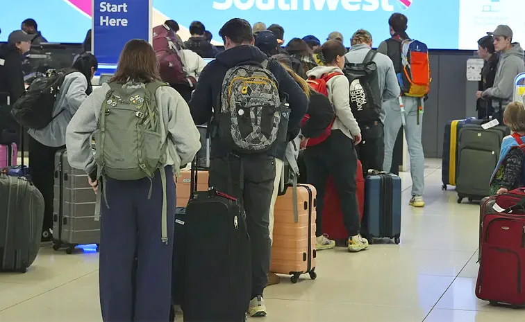US Green Card h 1b visa f 1 Visa Holders Cautioned over Travelling Abroad