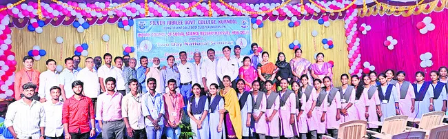 విద్య, ఉపాధితోనే గ్రామాల అభివృద్ధి 