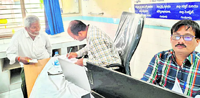 తెనాలిలో సదరం క్యాంప్‌ పునఃప్రారంభం  