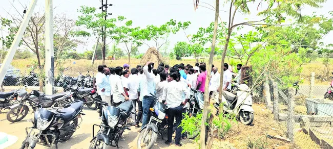 తైబజార్‌ వేలం.. సిండికేట్‌