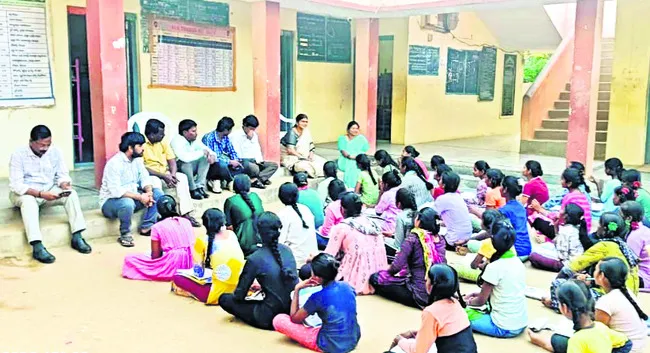 నాణ్యమైన భోజనం అందించాలి