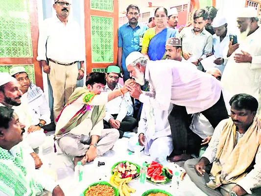 మైనార్టీల అభివృద్ధికి పెద్దపీట
