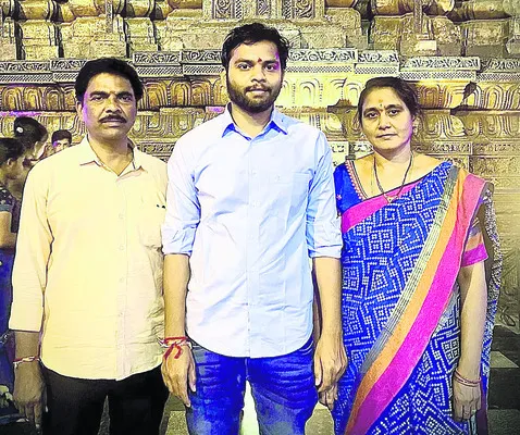 సత్తాచాటిన ఆవుడం యువకుడు