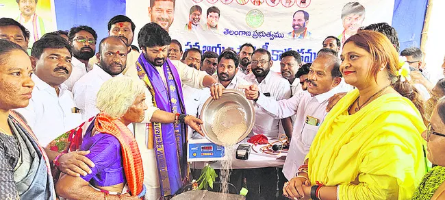 పేద కుటుంబాలందరికీ సన్నబియ్యం 