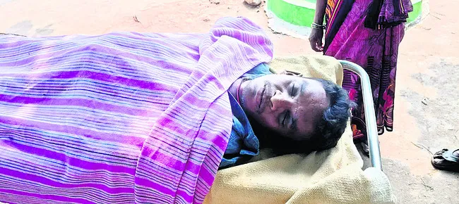 భవనం పైనుంచి పడి కార్మికుడు మృతి 