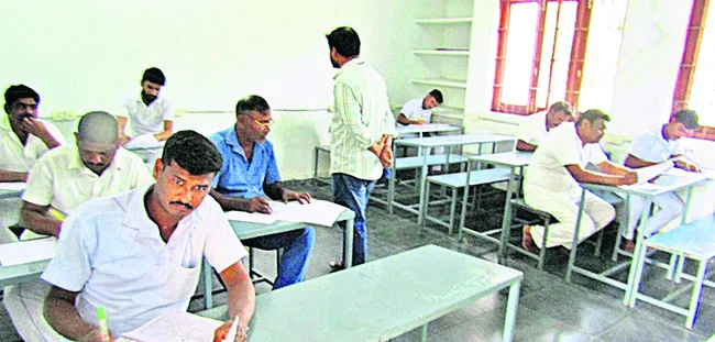 సెంట్రల్ జైలులో ఓపెన్ ఇంటర్ పరీక్షలు