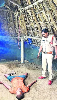 ఆత్మహత్య చేసుకుని వ్యక్తి మృతి