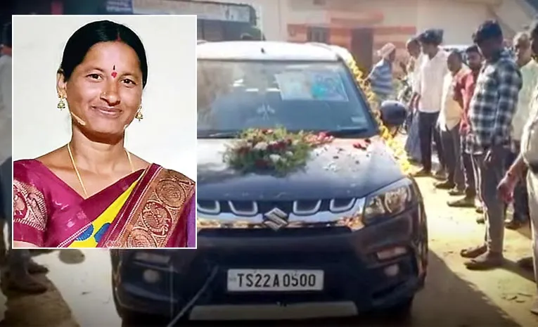 Car Crashes into Wedding Party At Metpally