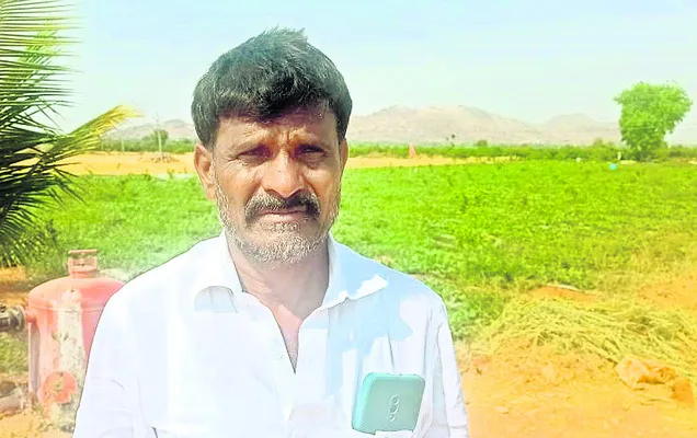 ఐదు బోర్లు వేసినా చుక్కనీరు లేదు 