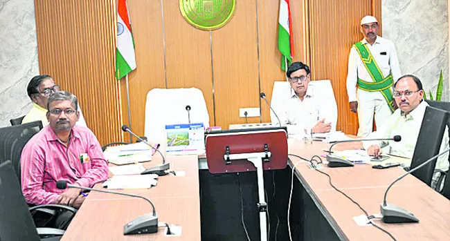 అర్హులు దరఖాస్తు చేసుకునేలా చూడాలి 