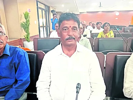 అవార్డులు సాధించాం 
