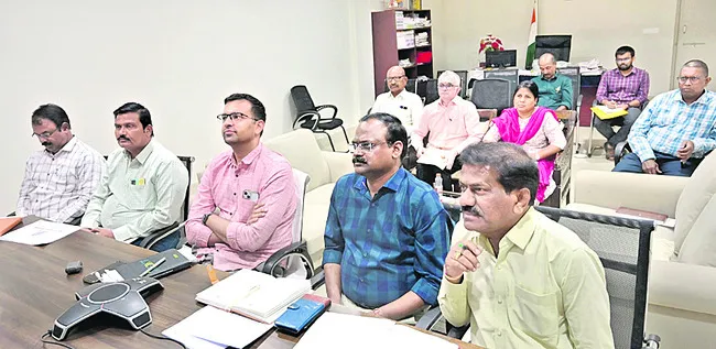 ఎక్కువ దరఖాస్తులు వచ్చేలా చూడండి 
