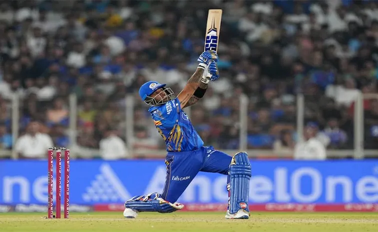 IPL 2025: MI Suryakumar Yadav Joins Elite T20 Club After Explosive Cameo Against Kolkata Knight Riders