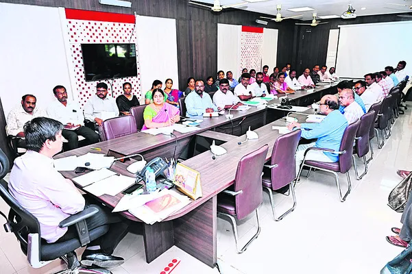 సంఘాల అభివృద్ధికి చర్యలు 