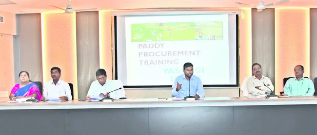 పకడ్బందీగా ధాన్యం కొనుగోళ్లు 