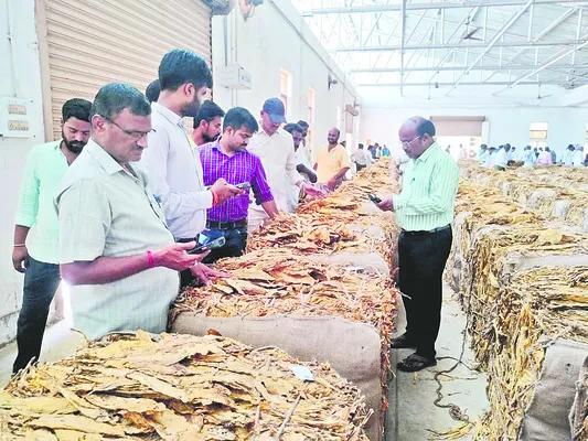 గ్రామవ్యవసాయ సహాయకునిపై దాడి 
