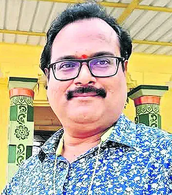 బ్యాంకు ఉద్యోగి దుర్మరణం