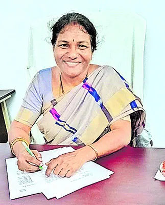 సీ్త్రనిధి రుణలక్ష్యం రూ.150కోట్లు 