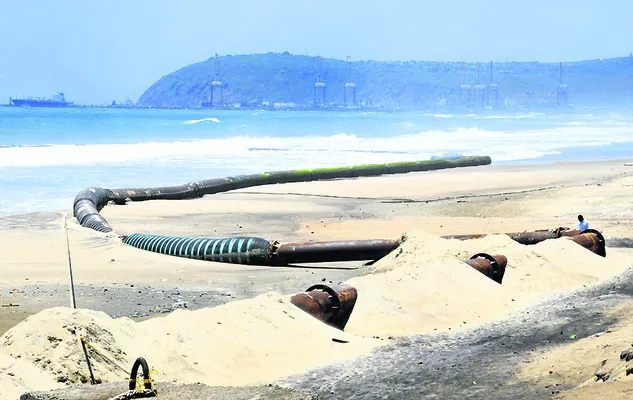 ● నిలిచిన డ్రెడ్జింగ్