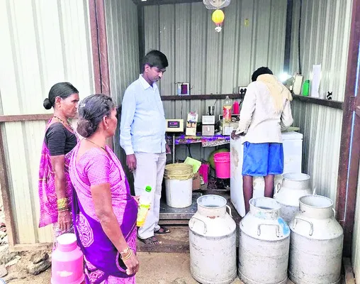 పాల ధ