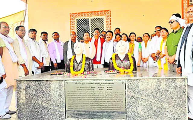 మార్లవాయిని సందర్శించిన యూపీ బృందం