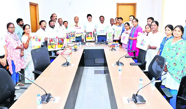 ‘పోషణ పక్షం’ వాల్‌పోస్టర్‌ ఆవిష్కరణ