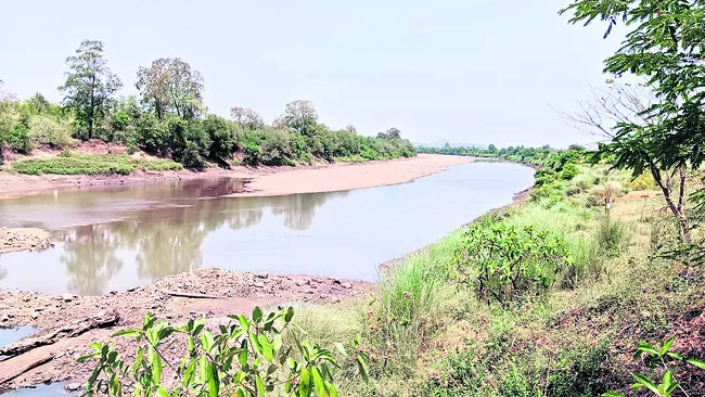 పక్షం దాటితే.. ప్రమాద ఘంటికలే!