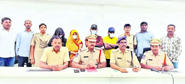 అంతర్రాష్ట్ర దొంగల ముఠా అరెస్ట్‌ 