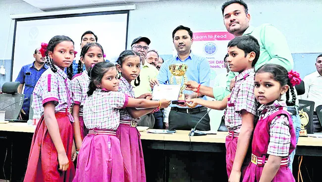 ఇంగ్లిష్పై భయాన్ని పోగొట్టాలి