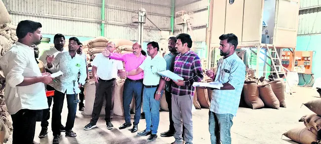 విత్తనశుద్ధి కేంద్రాలపై దాడులు