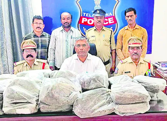 52 కిలోల గంజాయి పట్టివేత