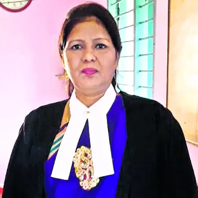 న్యాయవాదుల సమాఖ్య అధ్యక్షురాలిగా లక్ష్మీ సునంద 