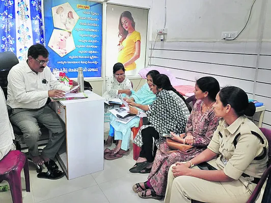 గర్భస్థ లింగ నిర్ధారణ   చట్టరీత్యా నేరం