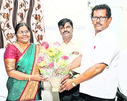 ఆరోగ్య సేవలు విస్తృతం చేస్తాం 