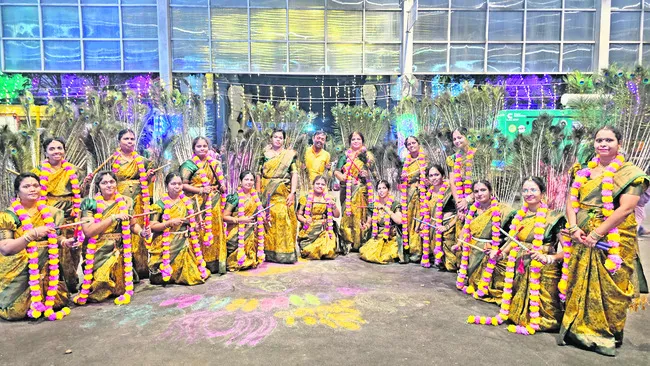 సూర్యప్రభ వాహనంపై సింహాచలేశుడు 