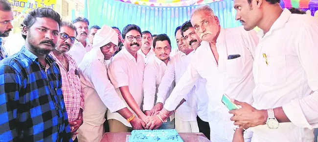 చట్టసభల్లో బీసీలకు వైఎస్‌ జగన్‌ ప్రాధాన్యత 