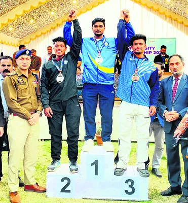 యోగి వేమన విశ్వవిద్యాలయానికి స్వర్ణ పతకం