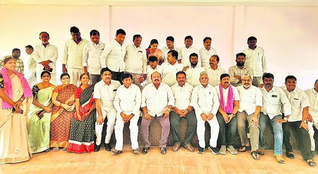 నేడు బీఆర్‌ఎస్‌ ఉమ్మడి జిల్లా ముఖ్యనేతల సమావేశం