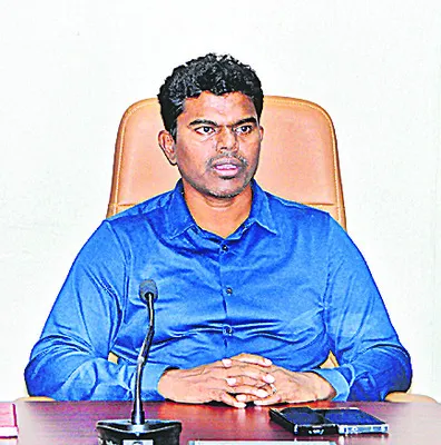 వాట్సాప్‌లో పీజీఆర్‌ఎస్‌ ఫిర్యాదులకు సమాధానాలు 