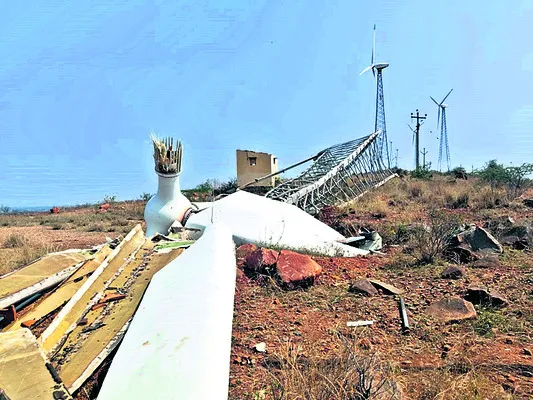 ఈదురుగాలులకు  రూ.8.83 కోట్ల పంట నష్టం 