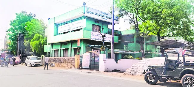 తాండూరు వ్యవసాయ మార్కెట్‌లో రికార్డు స్థాయిలో వ్యాపారం