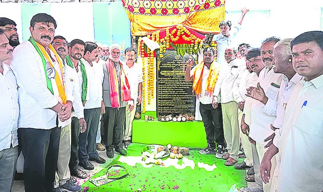 కాంగ్రెస్‌తోనే గ్రామాల అభివృద్ధి