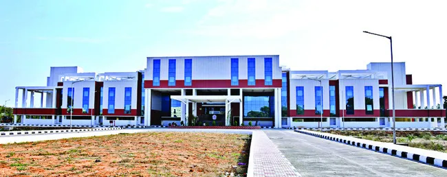 కలల సాకారానికి ఈ–సెట్‌ 