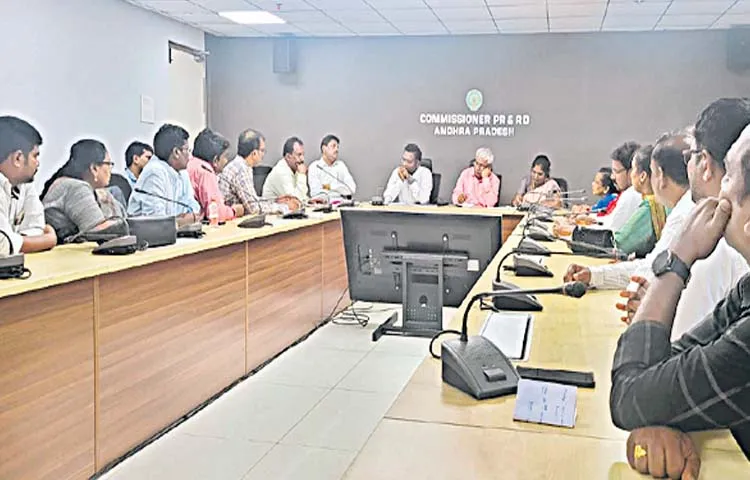 Concerns of Employment Guarantee Scheme employees